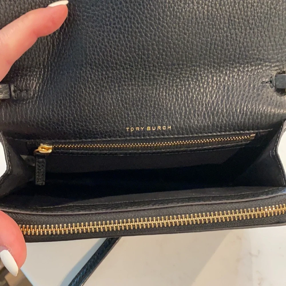 Tory Burch Black Leather Crossbody Bag - Picture 3 of 4